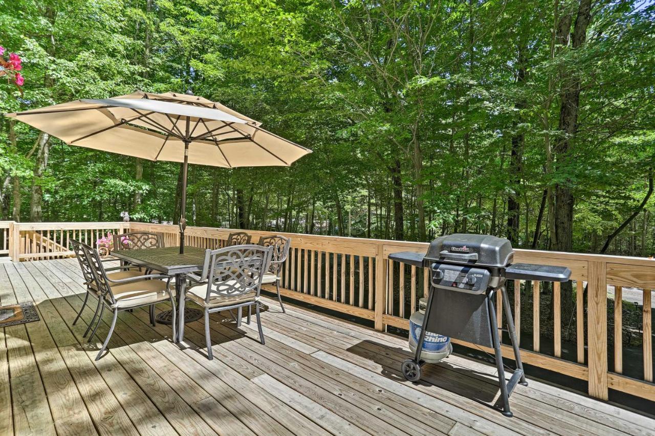 Bear Den Rustic Pocono Lake Home With Game Room! Εξωτερικό φωτογραφία