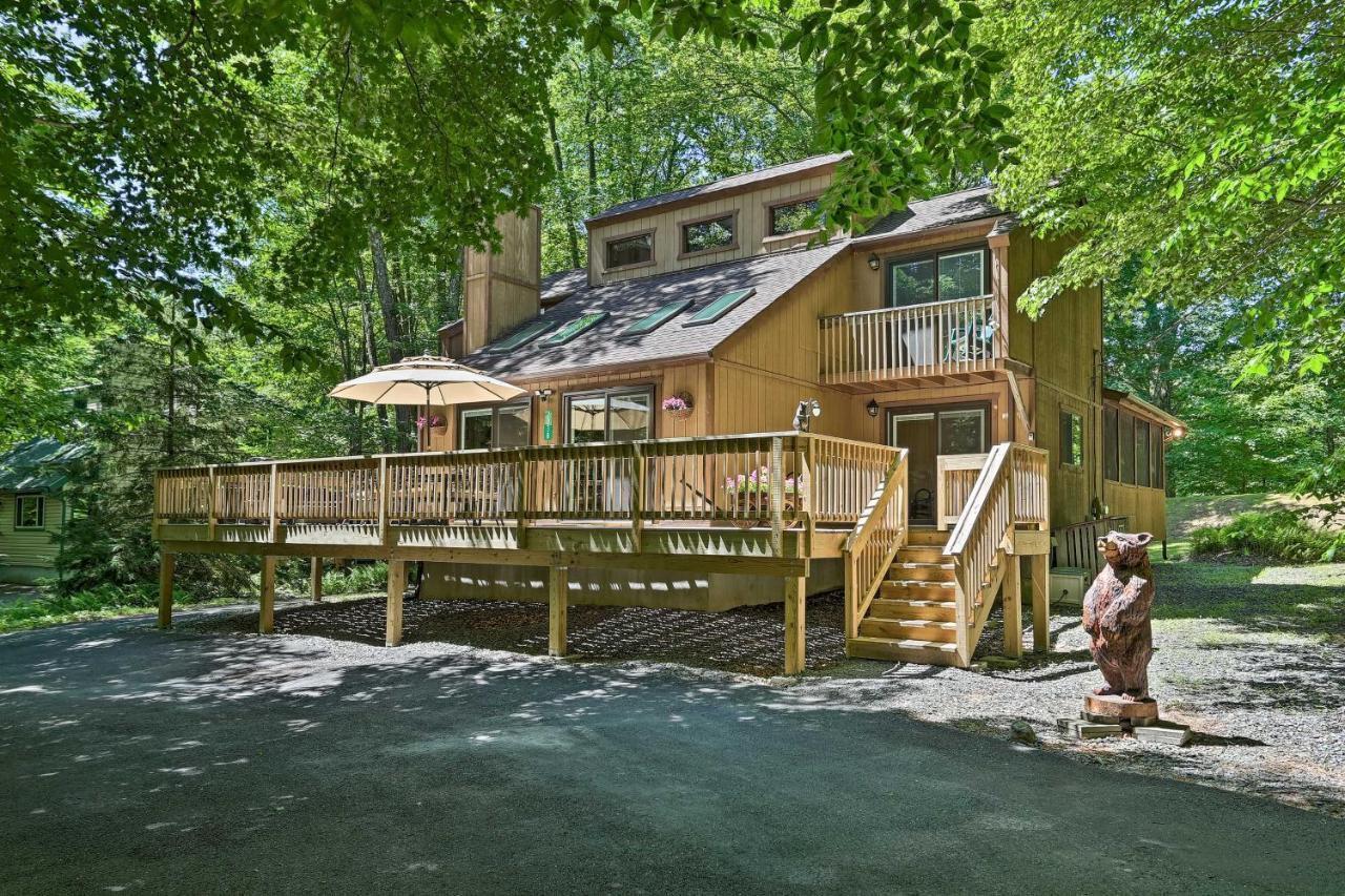 Bear Den Rustic Pocono Lake Home With Game Room! Εξωτερικό φωτογραφία