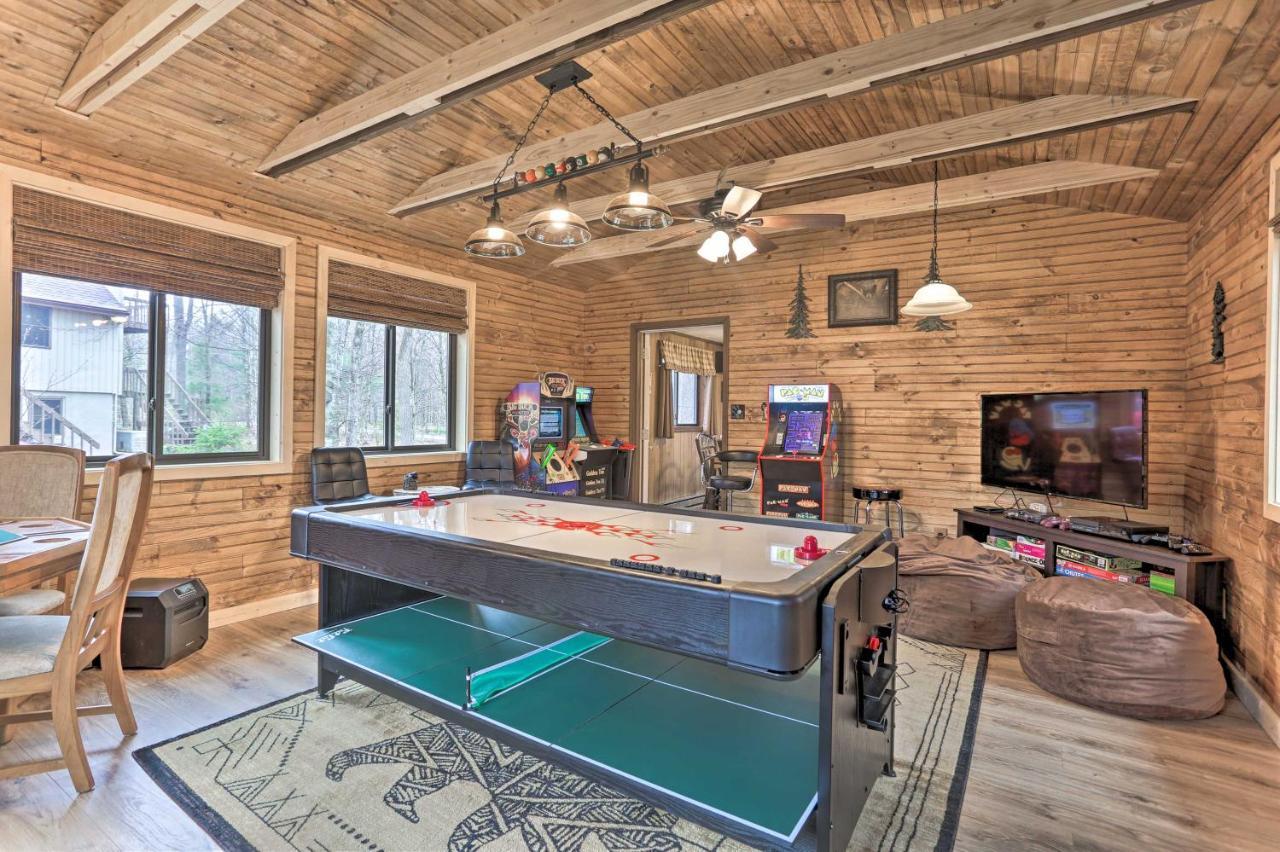 Bear Den Rustic Pocono Lake Home With Game Room! Εξωτερικό φωτογραφία